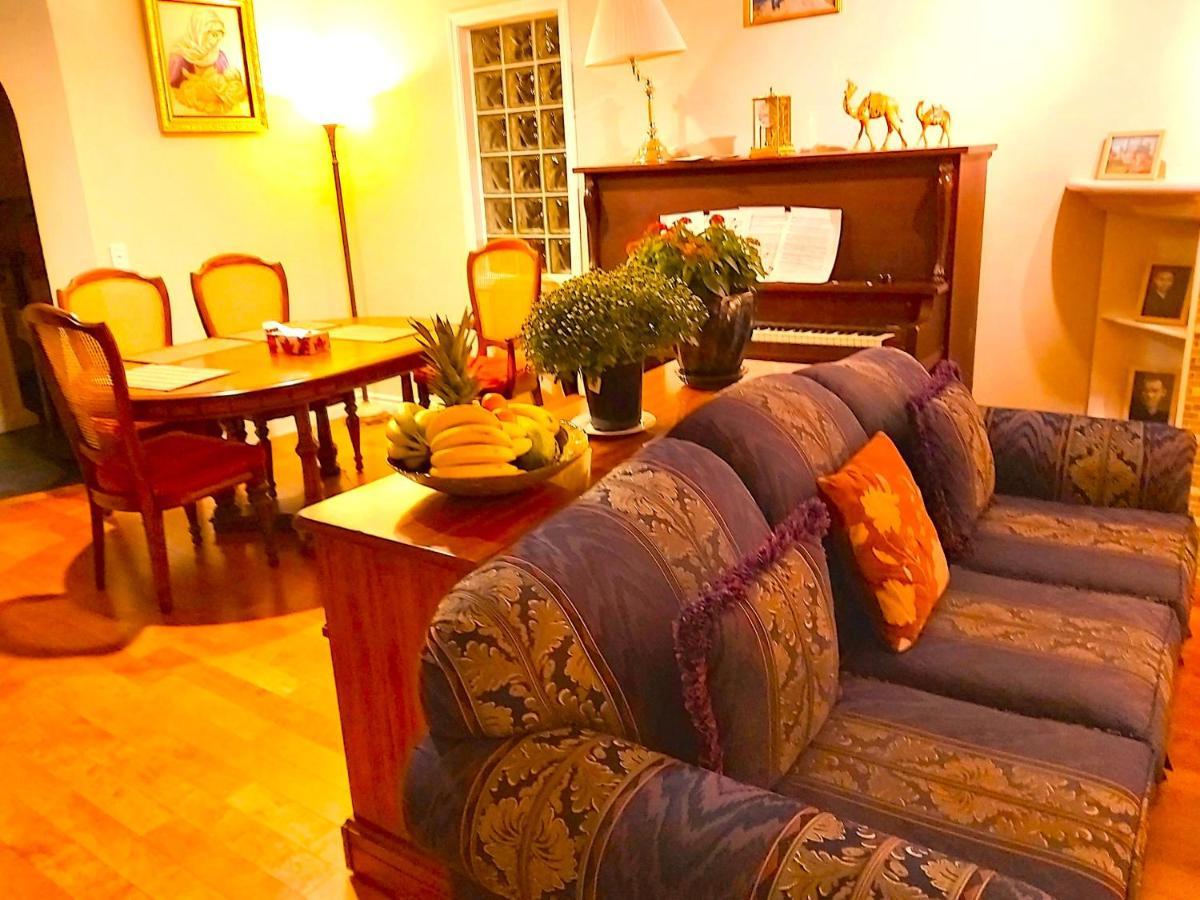 Lovely Comfy Home Private Bath In Central Calgary Zewnętrze zdjęcie