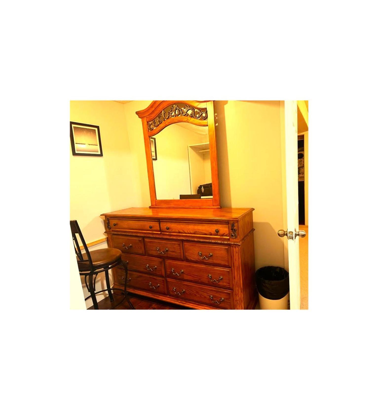 Lovely Comfy Home Private Bath In Central Calgary Zewnętrze zdjęcie